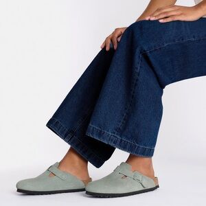 Birkenstock True Sage Bostons